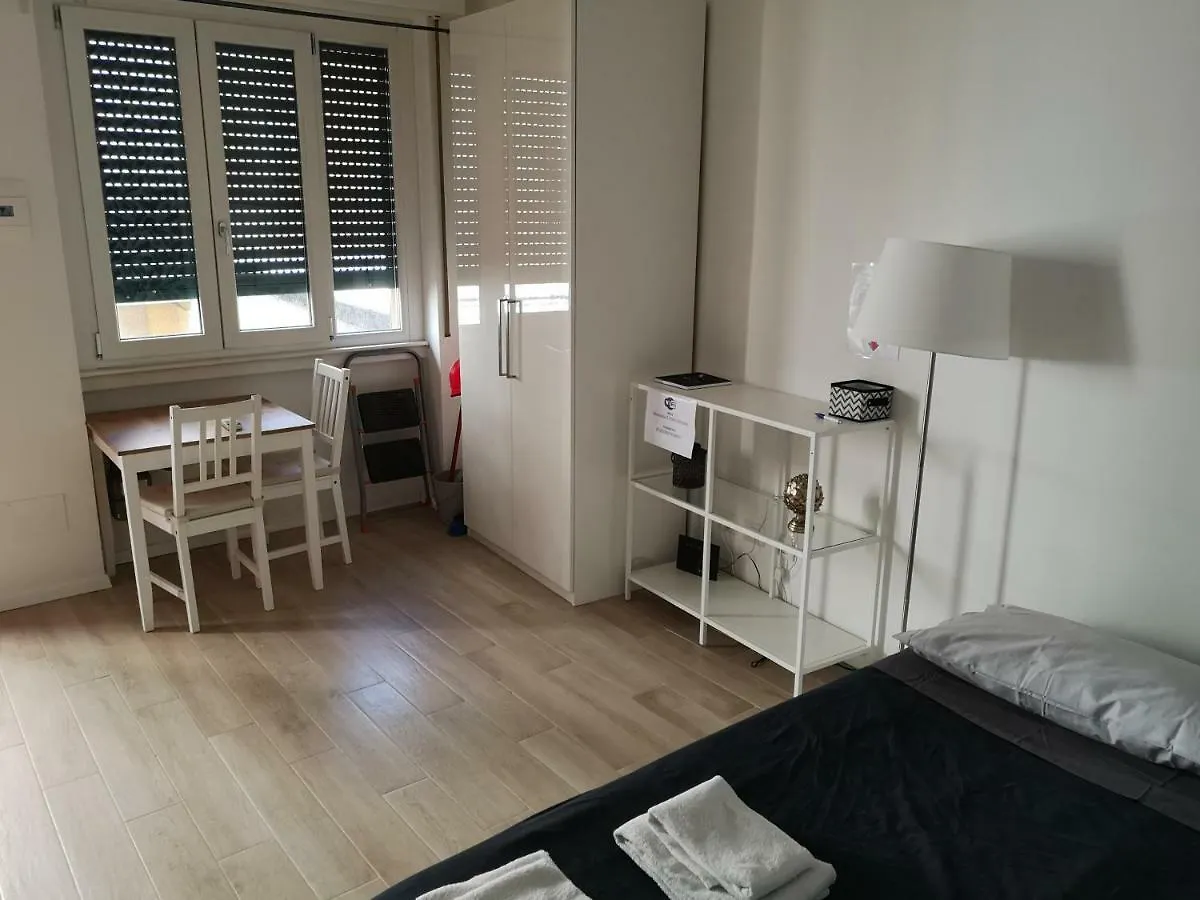Apartment Beautiful Suite In Navigli Milan Italy